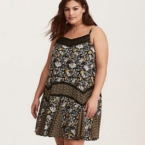 Torrid Multi-Color Mixed Floral Print Challis Lace Trim Dress Plus Size 0X